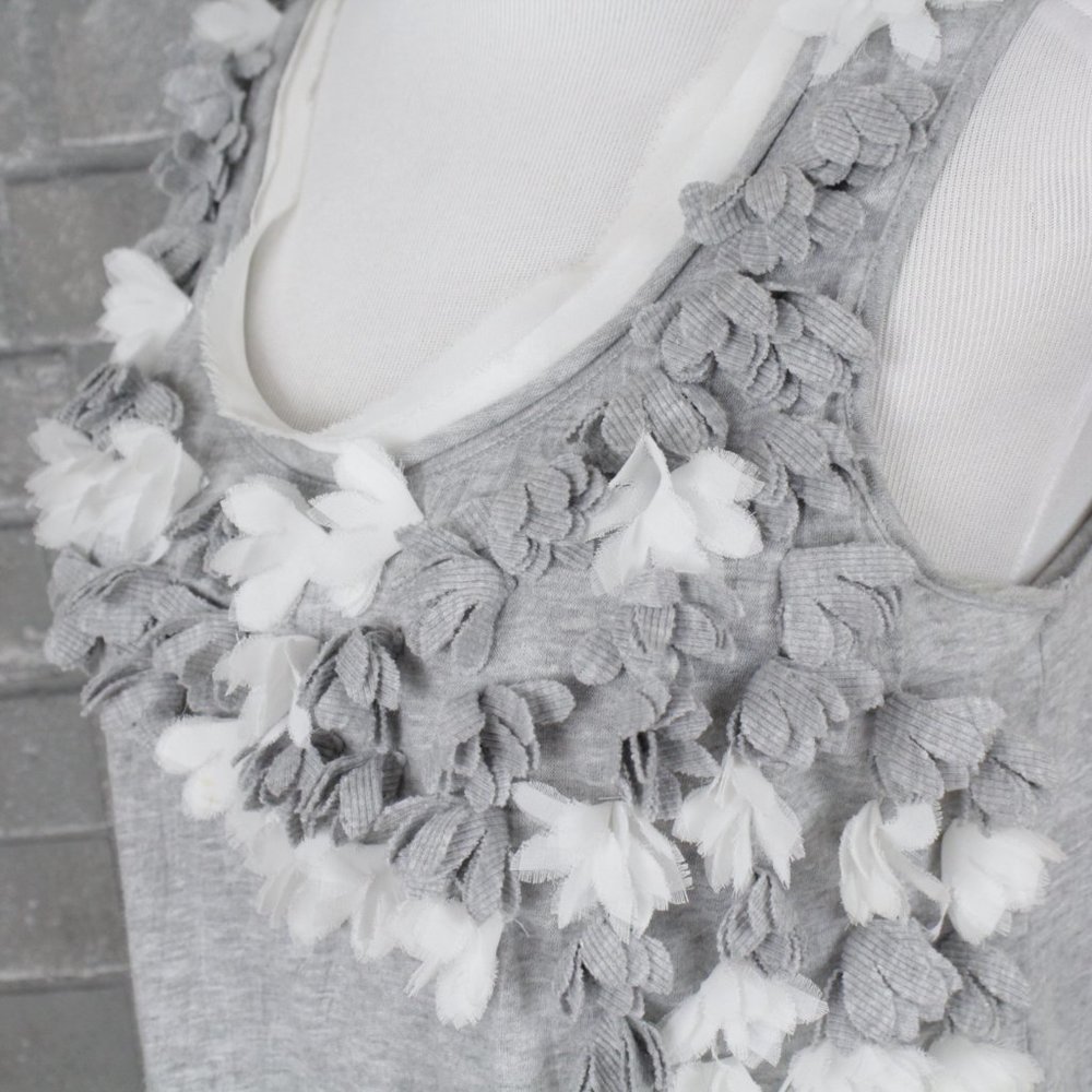 Anthropologie C Keer Floral Cutout Grey Sleeveless Top XS - Picture 5 of 13